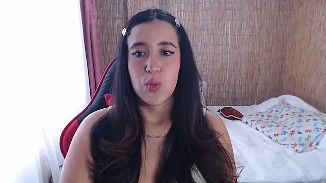 Snapshot of __leaa chatting on June 19, 9:07 pm leaa online show from June 19, 9:07 pm