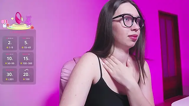 Arianahot777 online show from April 4, 9:45 pm