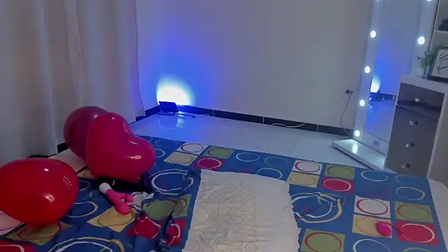 leahaltomm online show from February 14, 11:20 pm