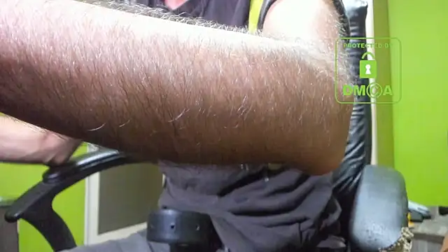 BigCumShoot online show from November 15, 6:33 am