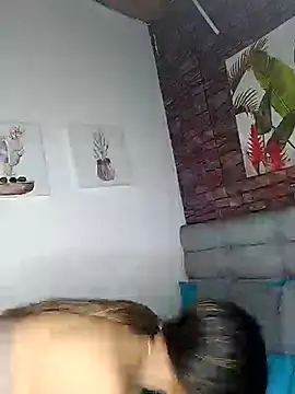 Snapshot of vicky_bass chatting on March 15, 3:48 pm vicky bass online show from March 15, 3:48 pm