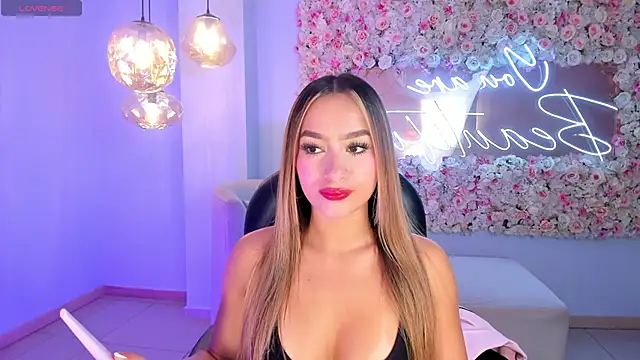 Snapshot of AmaiaHaywood chatting on October 26, 11:53 pm AmaiaHaywood online show from October 26, 11:53 pm