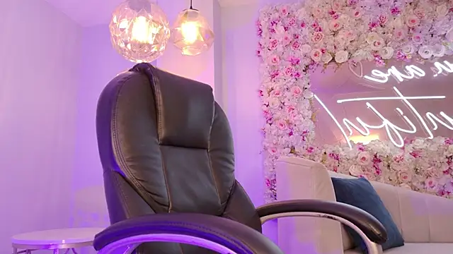 Snapshot of AmaiaHaywood chatting on October 30, 5:09 am AmaiaHaywood online show from October 30, 5:09 am