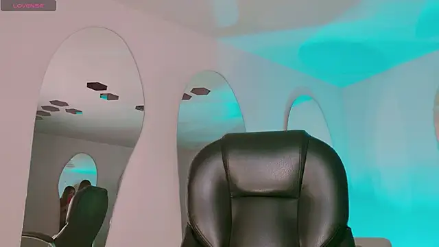 Snapshot of AmaiaHaywood chatting on November 7, 4:45 am AmaiaHaywood online show from November 7, 4:45 am