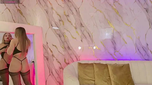 Snapshot of AmaiaHaywood chatting on November 28, 5:43 am AmaiaHaywood online show from November 28, 5:43 am