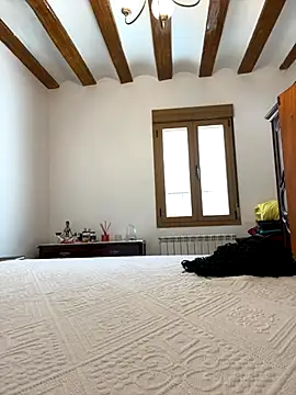 laarti online show from October 20, 2:06 pm