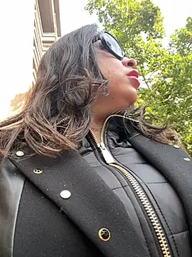 laarti online show from October 22, 9:53 am