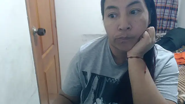 Snapshot of Siblleyx chatting on June 4, 7:31 pm Siblleyx online show from June 4, 7:31 pm
