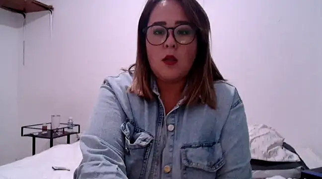 SweetRomina online show from February 7, 12:42 am