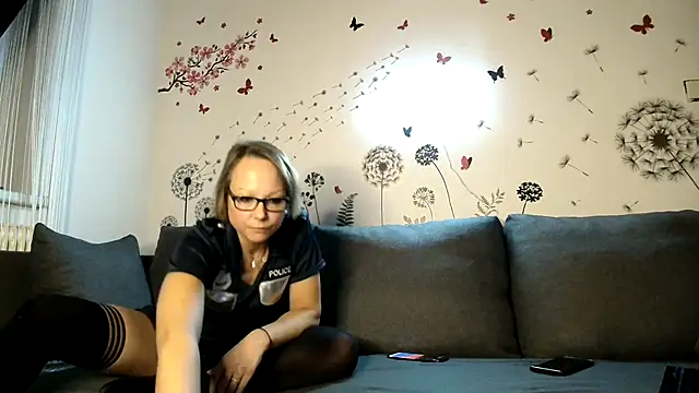 Fuxy-love69 online show from March 16, 3:36 am