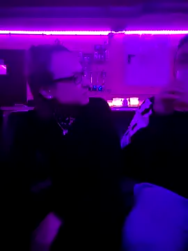 Fuxy-love69 online show from December 4, 10:18 pm