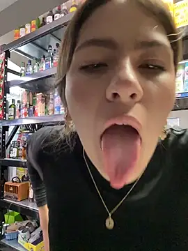 Andrea18 blonde online show from June 3, 4:45 pm