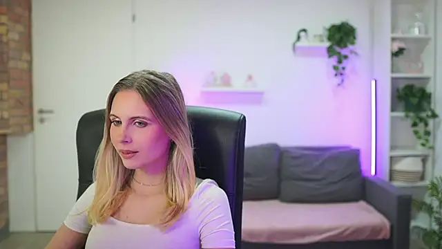 catecrago  online show from January 15, 1:59 pm