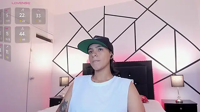 Snapshot of Liiam_smith_ chatting on February 6, 12:05 pm Liiam smith online show from February 6, 12:05 pm