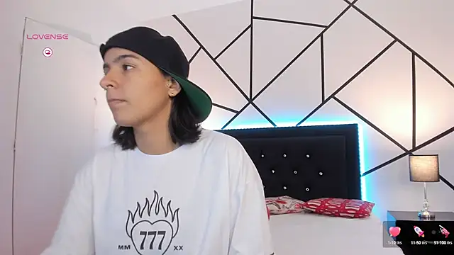 Snapshot of Liiam_smith_ chatting on March 4, 12:12 pm Liiam smith online show from March 4, 12:12 pm