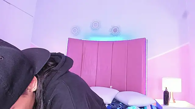 Snapshot of Liiam_smith_ chatting on September 13, 1:00 pm Liiam smith online show from September 13, 1:00 pm