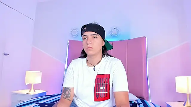 Snapshot of Liiam_smith_ chatting on September 27, 1:05 pm Liiam smith online show from September 27, 1:05 pm