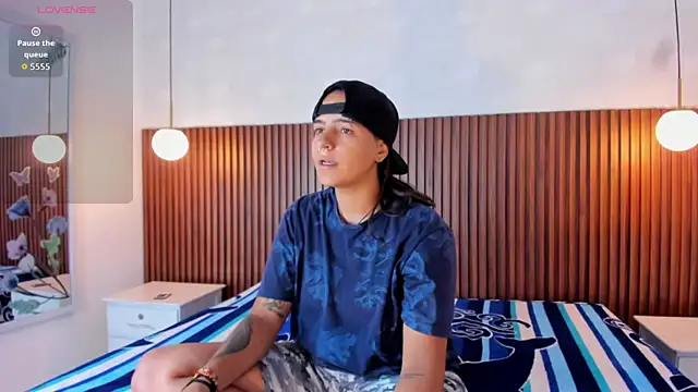 Snapshot of Liiam_smith_ chatting on October 2, 7:21 pm Liiam smith online show from October 2, 7:21 pm