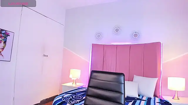 Snapshot of Liiam_smith_ chatting on October 14, 12:50 pm Liiam smith online show from October 14, 12:50 pm