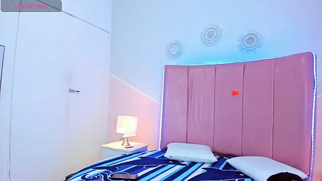 Snapshot of Liiam_smith_ chatting on November 3, 12:50 pm Liiam smith online show from November 3, 12:50 pm