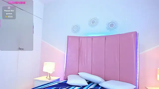 Snapshot of Liiam_smith_ chatting on December 3, 12:58 pm Liiam smith online show from December 3, 12:58 pm