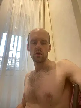 Snapshot of LynnAhNight chatting on September 11, 3:17 am LynnAhNight online show from September 11, 3:17 am