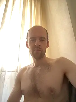 Snapshot of LynnAhNight chatting on September 14, 4:44 am LynnAhNight online show from September 14, 4:44 am