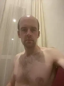 Snapshot of LynnAhNight chatting on October 3, 2:41 am LynnAhNight online show from October 3, 2:41 am