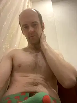 Snapshot of LynnAhNight chatting on October 7, 3:14 am LynnAhNight online show from October 7, 3:14 am