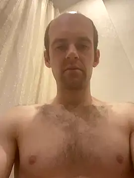 Snapshot of LynnAhNight chatting on October 8, 3:26 am LynnAhNight online show from October 8, 3:26 am