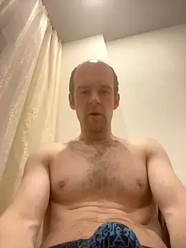 Snapshot of LynnAhNight chatting on October 14, 3:07 am LynnAhNight online show from October 14, 3:07 am