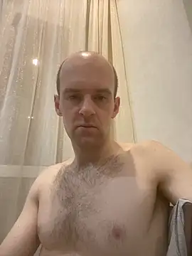 Snapshot of LynnAhNight chatting on November 4, 3:05 am LynnAhNight online show from November 4, 3:05 am