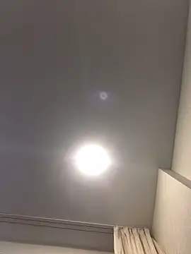 Snapshot of LynnAhNight chatting on November 21, 3:27 am LynnAhNight online show from November 21, 3:27 am