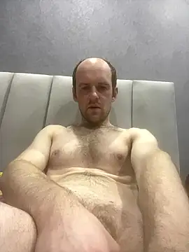 Snapshot of LynnAhNight chatting on January 9, 1:47 pm LynnAhNight online show from January 9, 1:47 pm