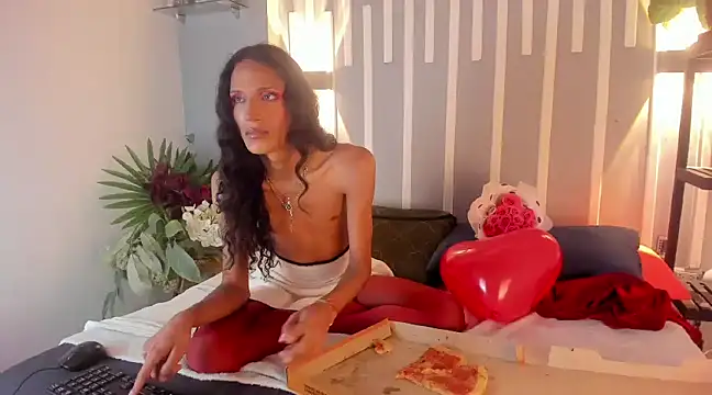 Snapshot of cassidy_blossom chatting on February 15, 5:41 am cassidy blossom online show from February 15, 5:41 am
