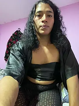 Snapshot of alexiaross96 chatting on June 11, 9:02 pm alexiaross96 online show from June 11, 9:02 pm