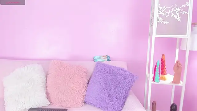 Snapshot of Hiyakasudere chatting on September 12, 7:25 pm Hiyakasudere online show from September 12, 7:25 pm