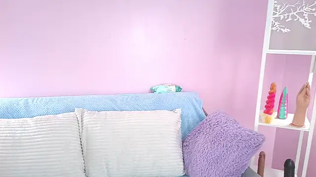 Snapshot of Hiyakasudere chatting on October 27, 6:12 pm Hiyakasudere online show from October 27, 6:12 pm