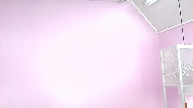 Snapshot of Hiyakasudere chatting on November 22, 6:29 pm Hiyakasudere online show from November 22, 6:29 pm