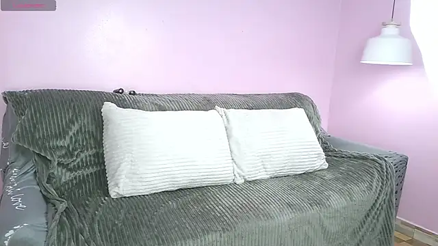 Snapshot of Hiyakasudere chatting on December 5, 6:37 pm Hiyakasudere online show from December 5, 6:37 pm