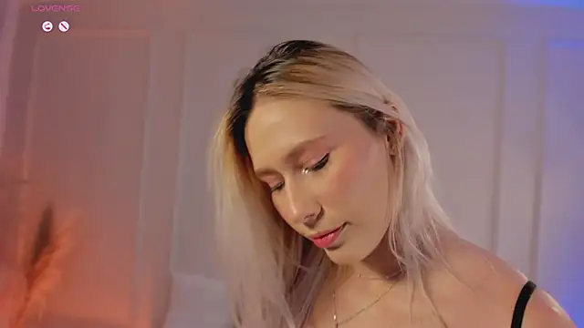 Arianasweeet online show from April 14, 7:42 pm