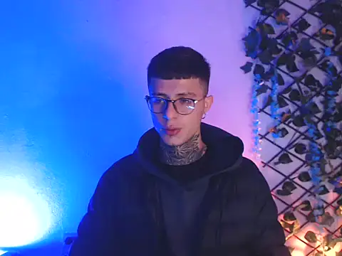 7 Saturno 7 online show from March 7, 4:24 am