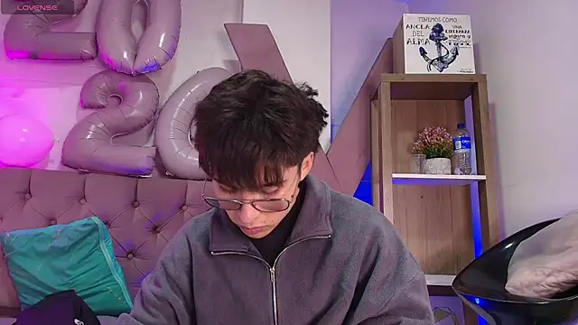 PepperTwink online show from January 15, 4:11 pm