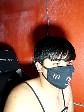 Snapshot of LuisA_Femm chatting on February 20, 5:55 am LuisA Femm online show from February 20, 5:55 am