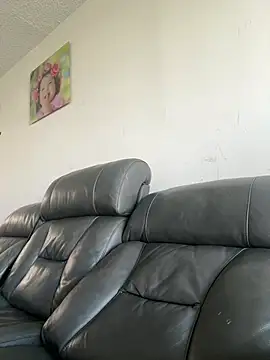 Snapshot of XXmike91 chatting on February 4, 5:34 pm XXmike91 online show from February 4, 5:34 pm