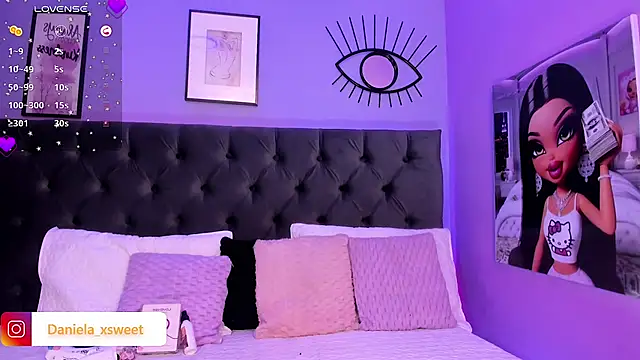 Danielaangelina online show from March 8, 5:28 am