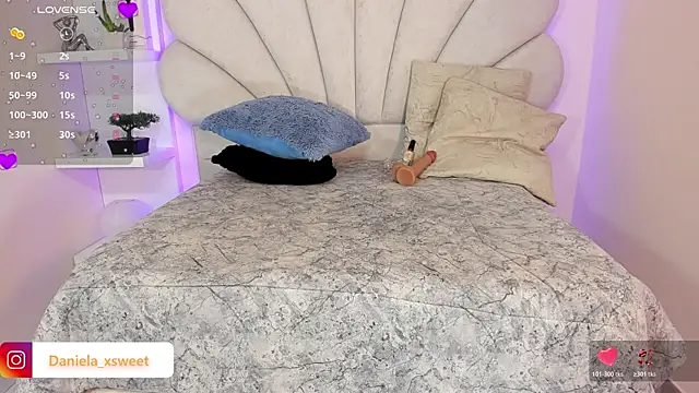 Danielaangelina online show from November 4, 6:34 am