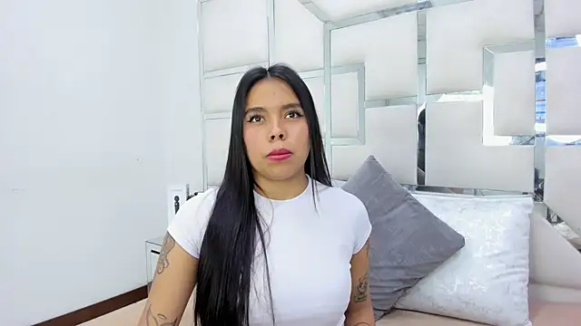 ZoeWan69 online show from March 21, 6:51 pm