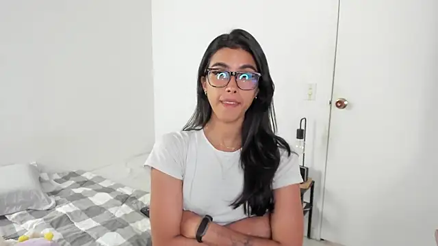 Mazikeen  18 online show from May 5, 12:46 pm