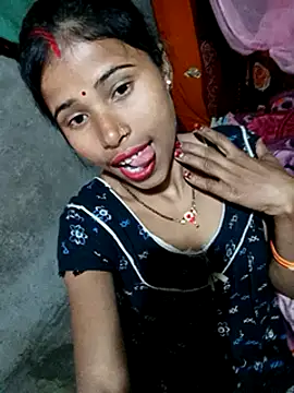 Snapshot of Miss_triha chatting on February 8, 10:50 am Miss triha online show from February 8, 10:50 am